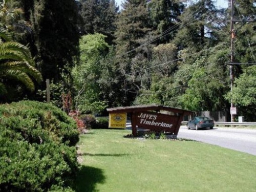 Jayes Timberlane Resort image 1